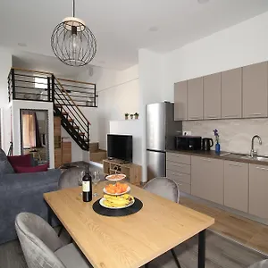 Viola Apartman